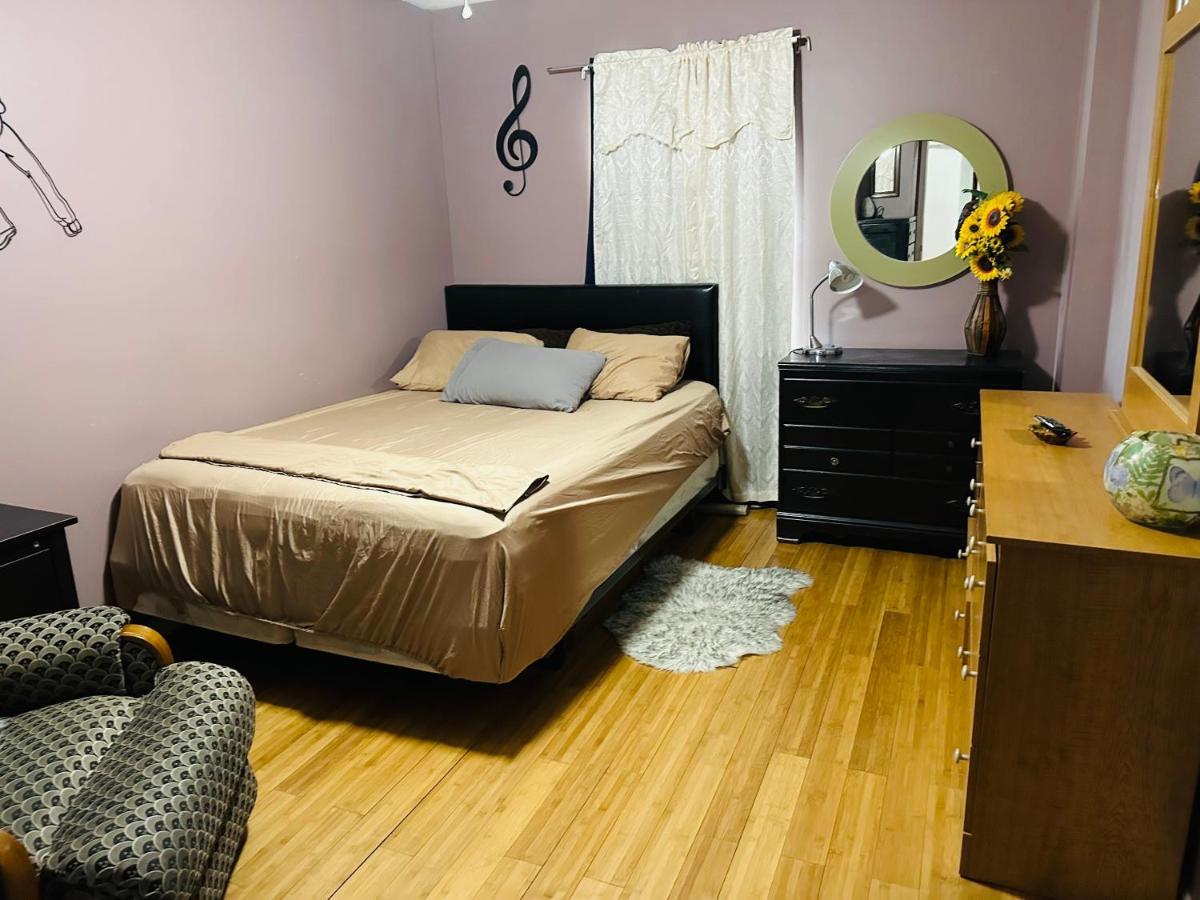 Colorful 3 Bedrooms Twin Home Near Center Philadelphia Bagian luar foto